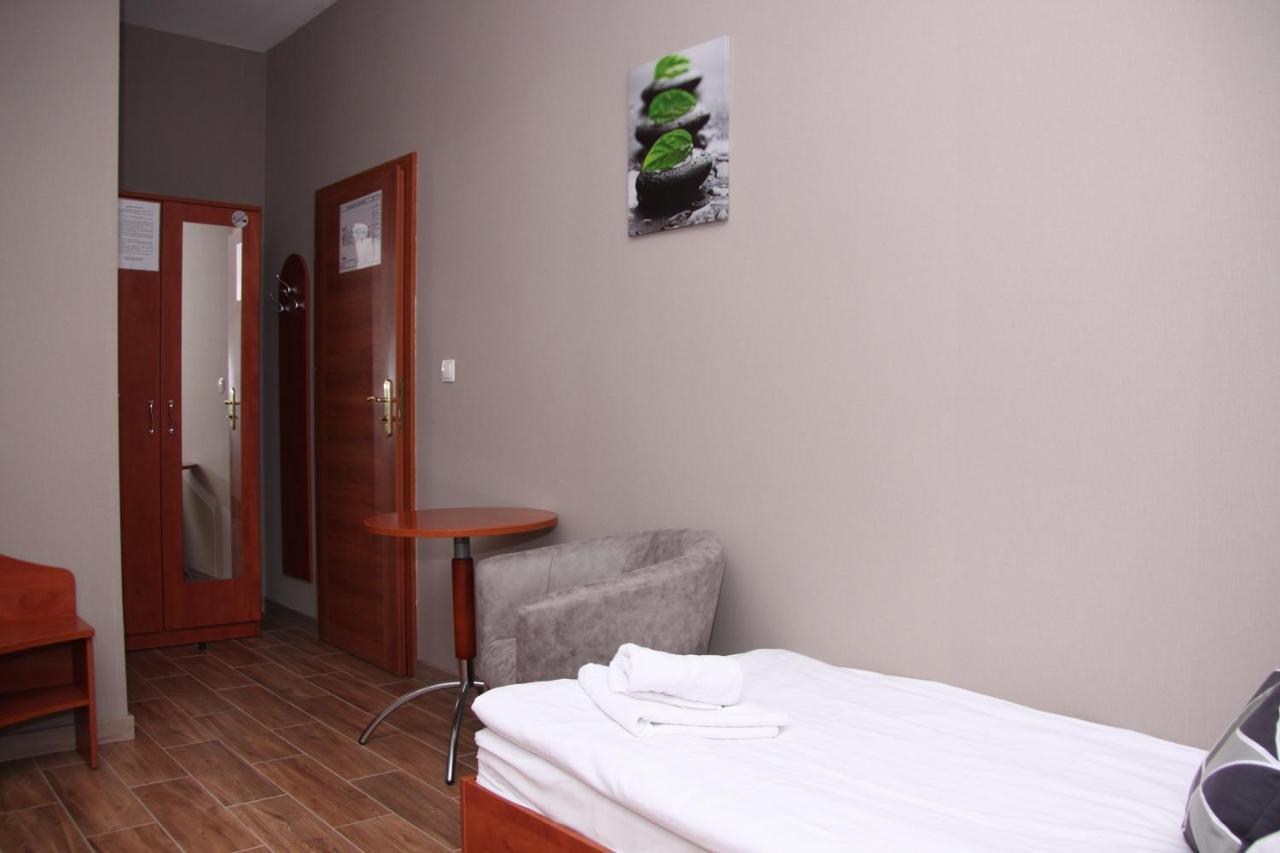 Sierosław Hotel Przylesie מראה חיצוני תמונה