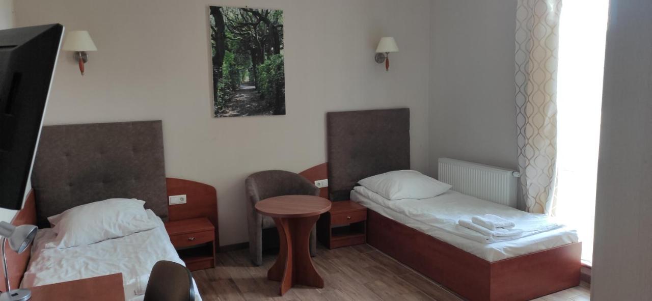 Sierosław Hotel Przylesie מראה חיצוני תמונה