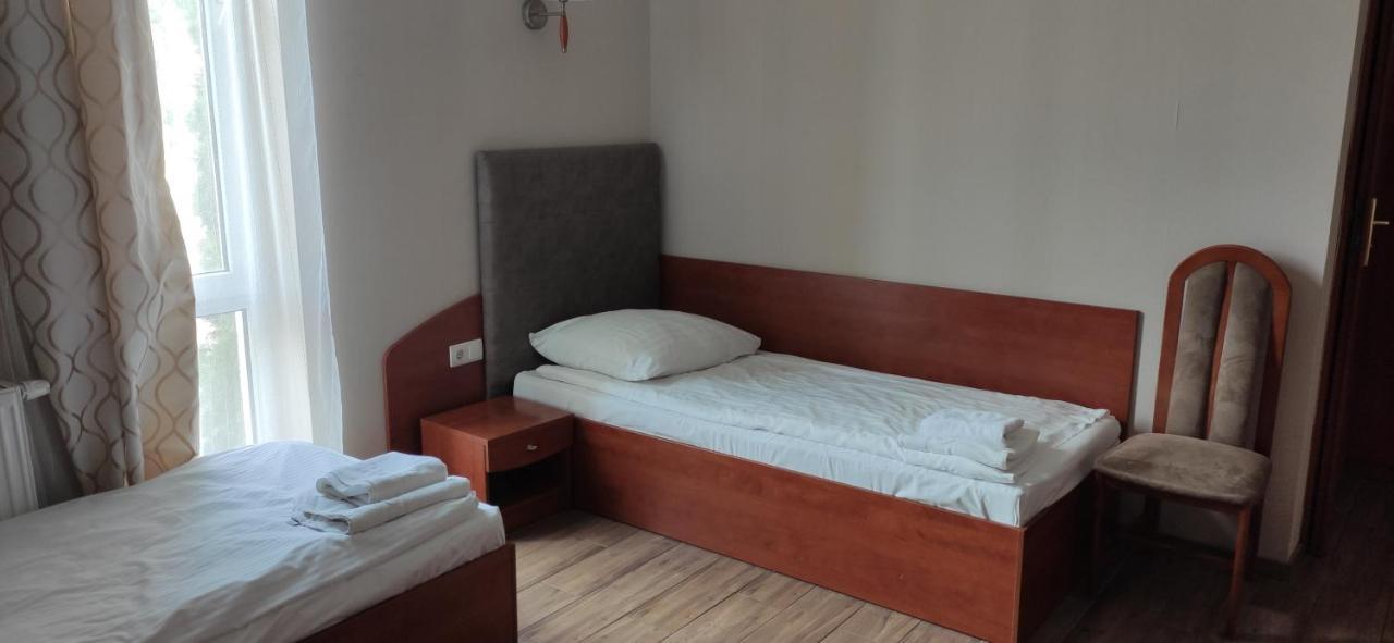 Sierosław Hotel Przylesie מראה חיצוני תמונה