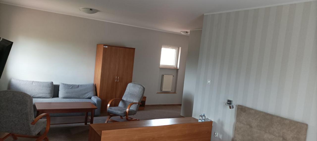 Sierosław Hotel Przylesie מראה חיצוני תמונה
