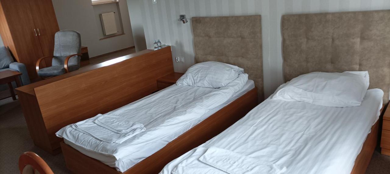 Sierosław Hotel Przylesie מראה חיצוני תמונה