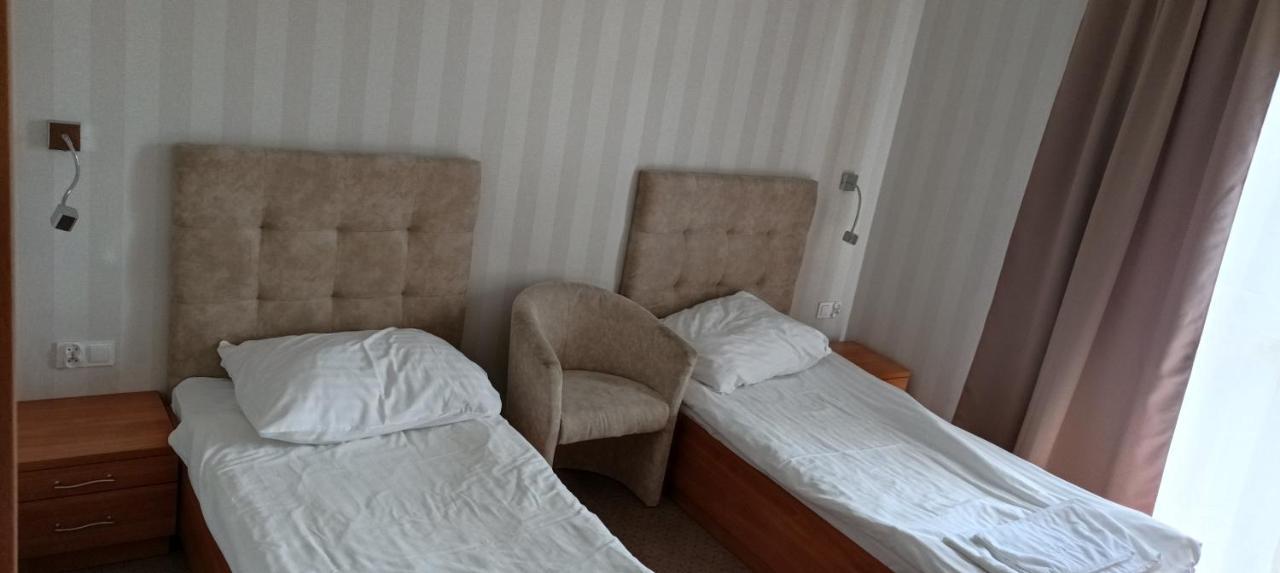 Sierosław Hotel Przylesie מראה חיצוני תמונה