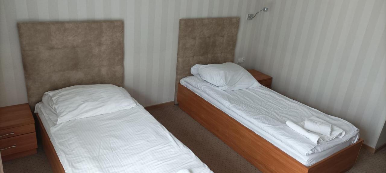 Sierosław Hotel Przylesie מראה חיצוני תמונה