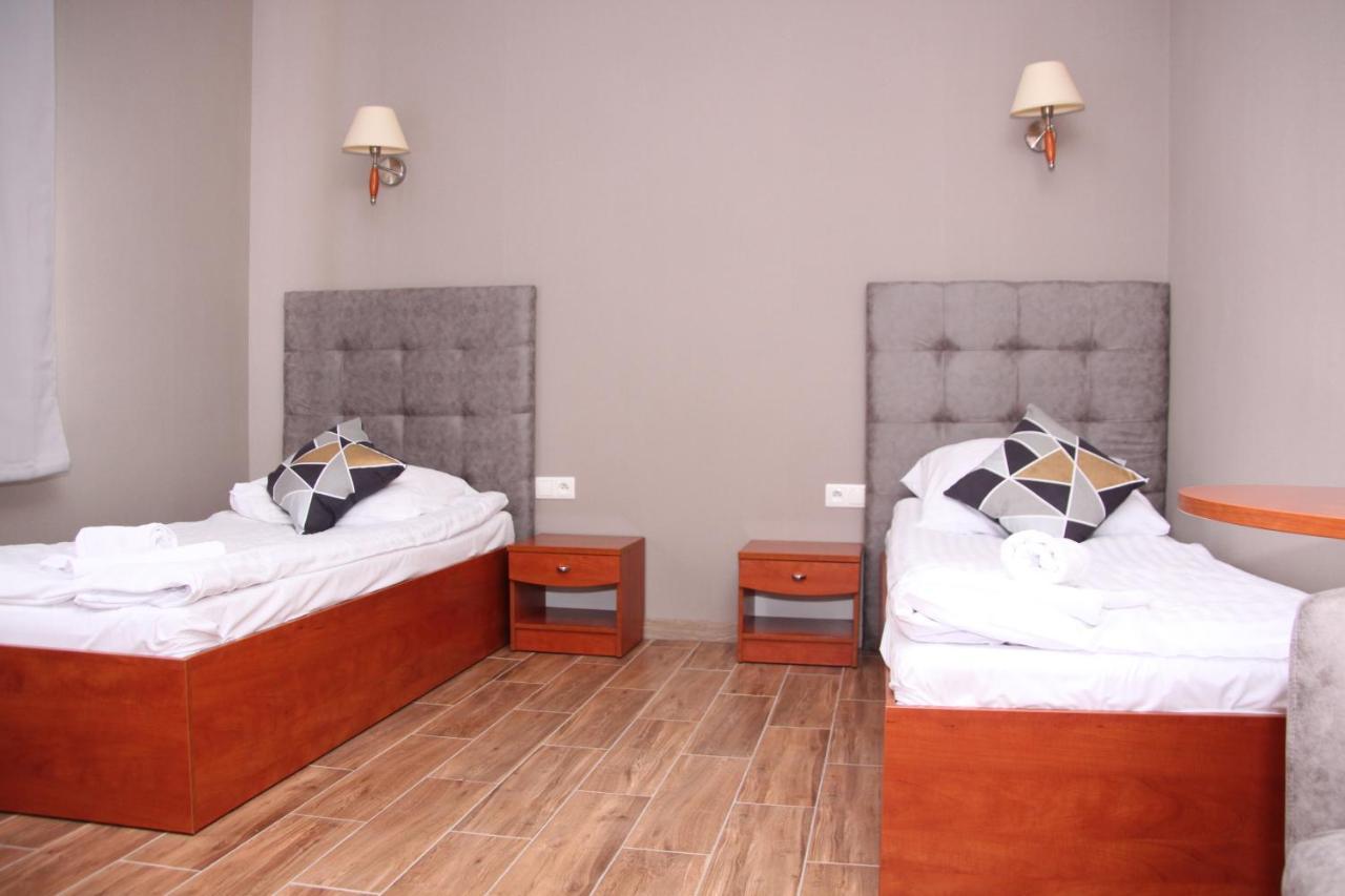Sierosław Hotel Przylesie מראה חיצוני תמונה